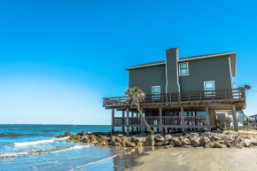 Attitude Adjustment Unique Beach Front Property in Treasure Island